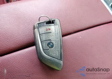 2021 BMW X6 xDrive40I z USA, uszkodzony, nr VIN 5UXCY6C08M9E11587